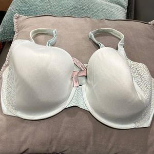 Victoria secret 38DDD